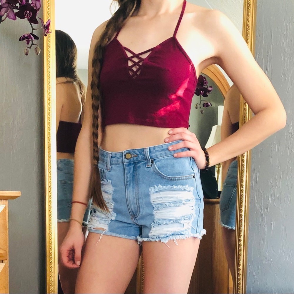 T-Back Cropped Tank